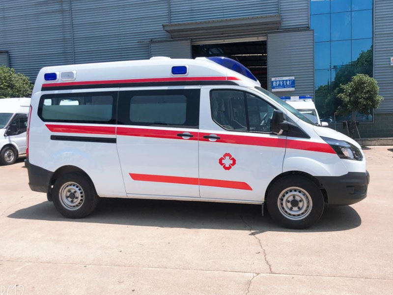福特V362中軸中頂監護型救護車（汽油）
